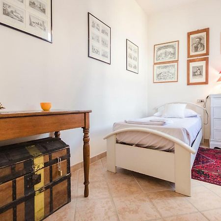 Lupari Apartment, Palazzo Storico Sotto Le Due Torri 볼로냐 외부 사진